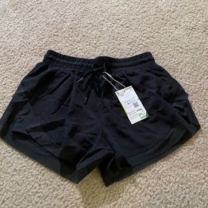 Halara NWT track shorts L